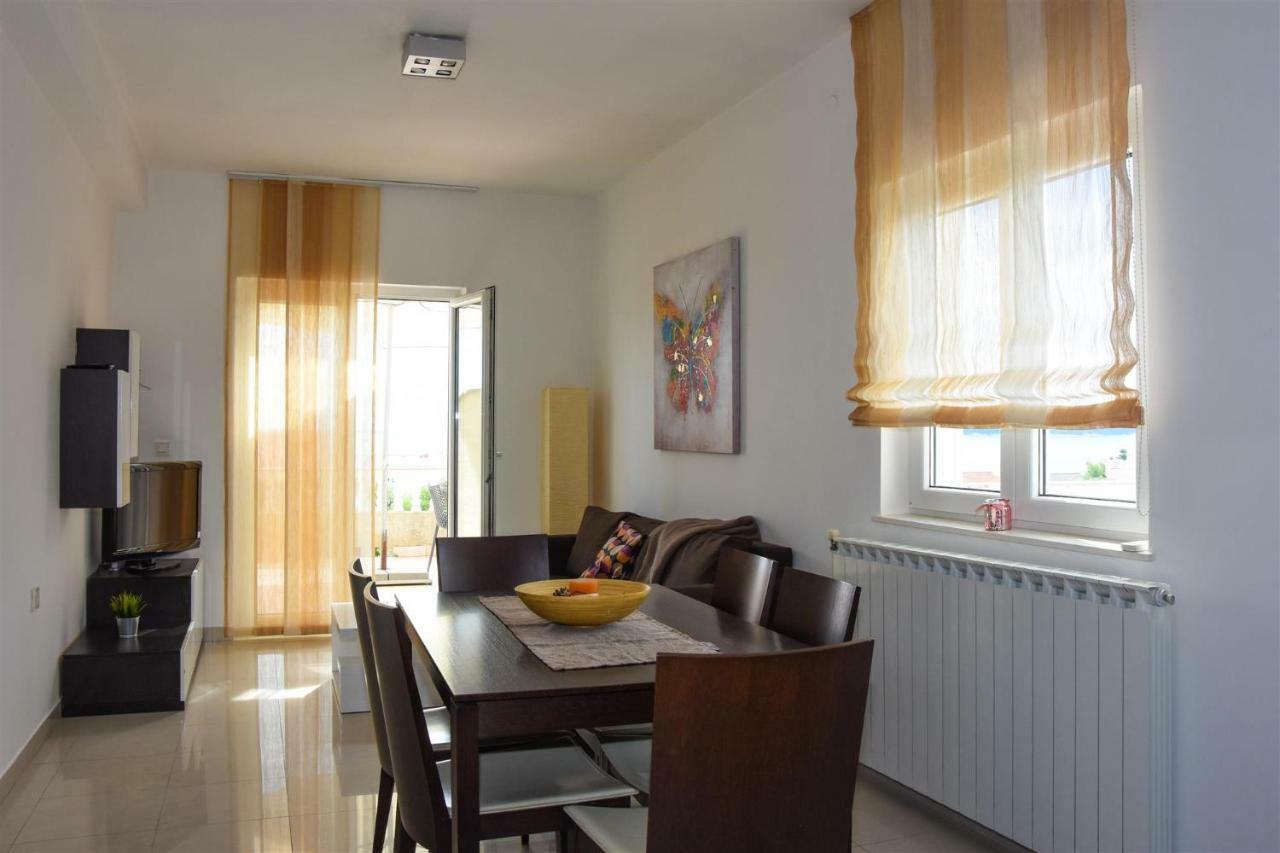 Apartament Crnika Mandre Zewnętrze zdjęcie